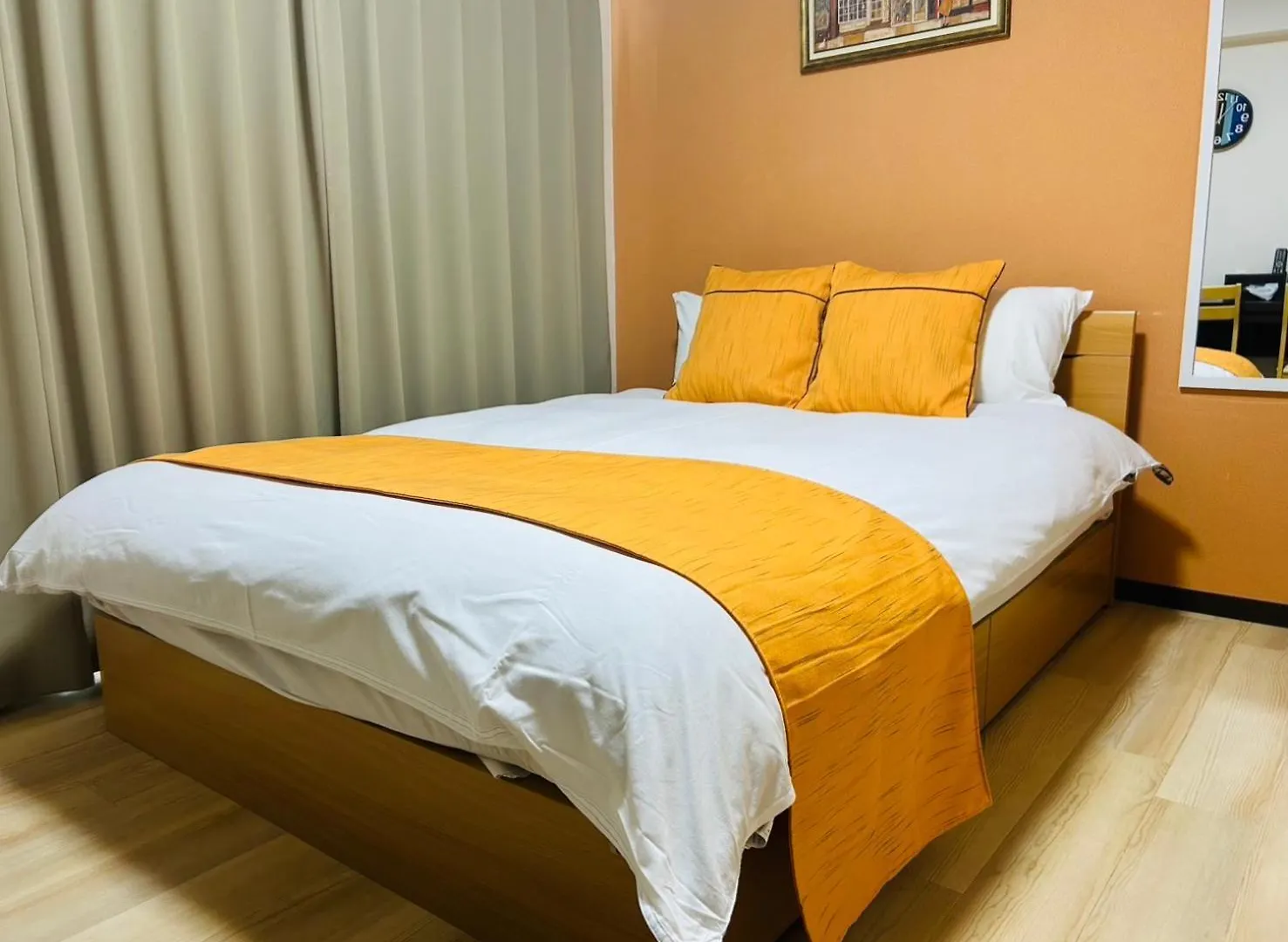 Apartment Ferienwohnung グランディ904 Ōsaka Japan